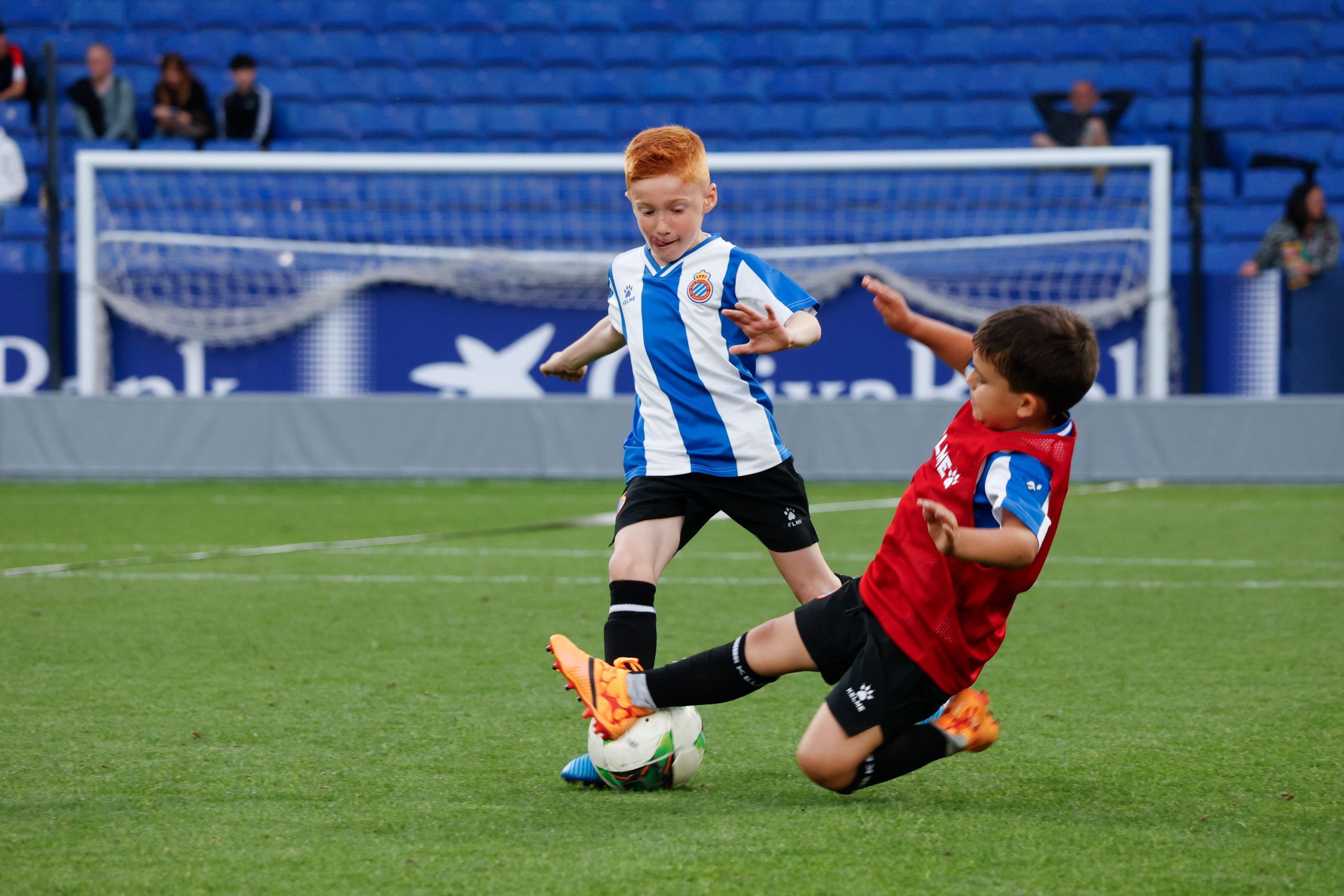 RCDE Academy Texas summer soccer camp action